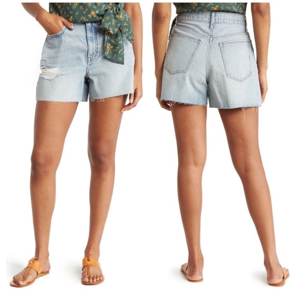 Madewell Pants - Madewell The Momjean Light Wash Distressed Denim Cutoff Shorts 30